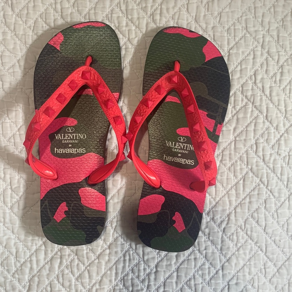 Valentino girls slippers